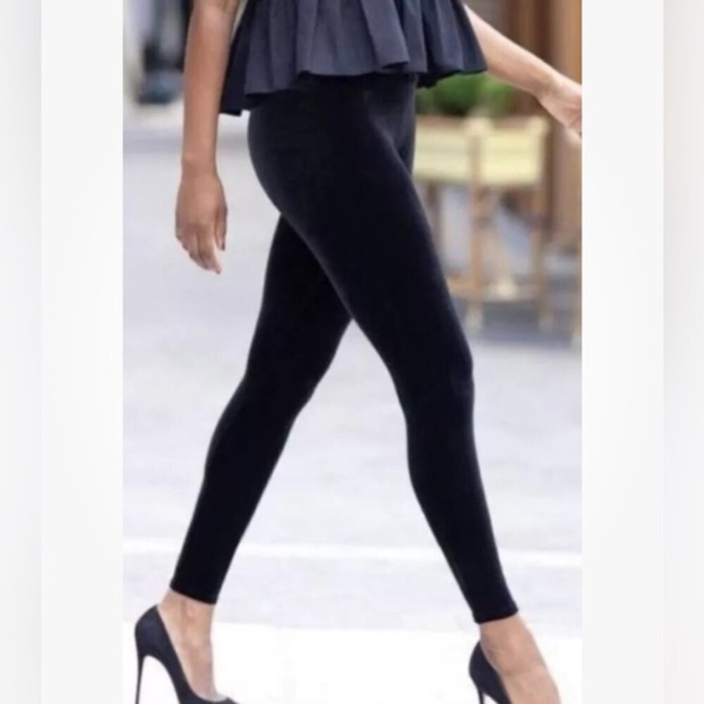 Spanx Pants Women’s Black Velvet Leggings Stretch Comfort Shaping 2070P Size 1X